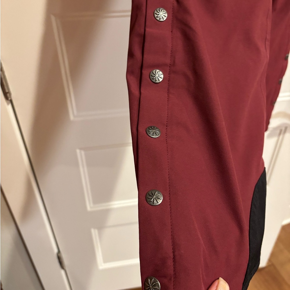 Athleta Women’s Deep Red Ski Pants with Black Accents - Picture 4 of 8